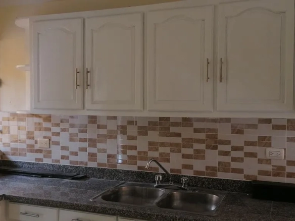 casa en venta en Cabirma del Este Santo Domingo Este cerca de supermercado Bravo