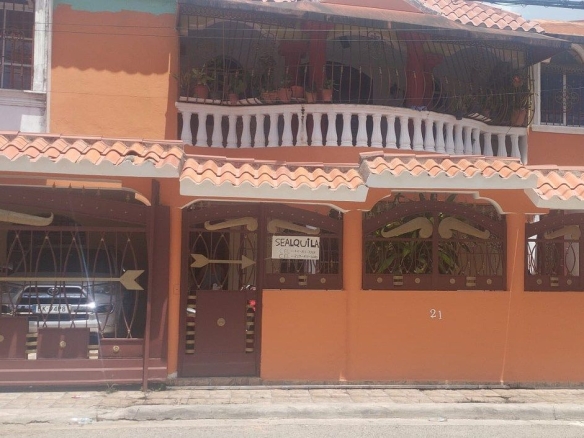casa en alquiler en Los Tres Ojos Santo Domingo Este