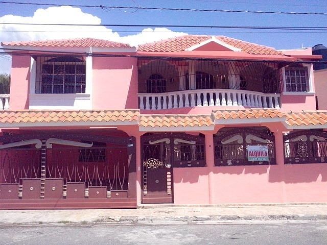 casa en alquiler en Los Tres Ojos Santo Domingo Este